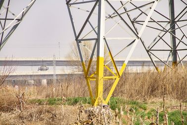 Πύργος χάλυβα γωνίας ήπιου χάλυβα ASTM A36 230KV για τον ηλεκτρικό τύπο καλωδίων μετάδοσης